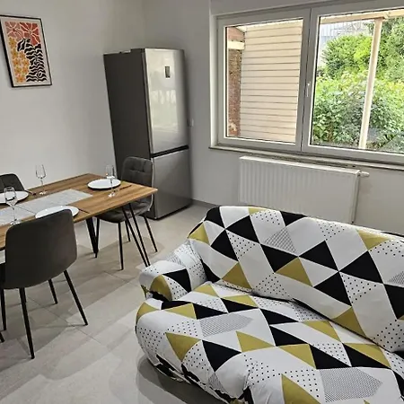Jumelles Confort Guest house Charleroi